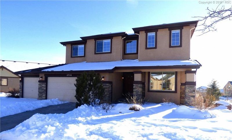 8748 Roaring Fork Dr, Colorado Springs, CO 80920