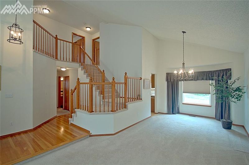 8765 Quail Glen Dr, Colorado Springs, CO 80920