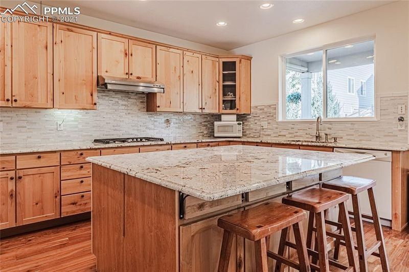 878 Altamont Ridge Dr, Colorado Springs, CO 80921