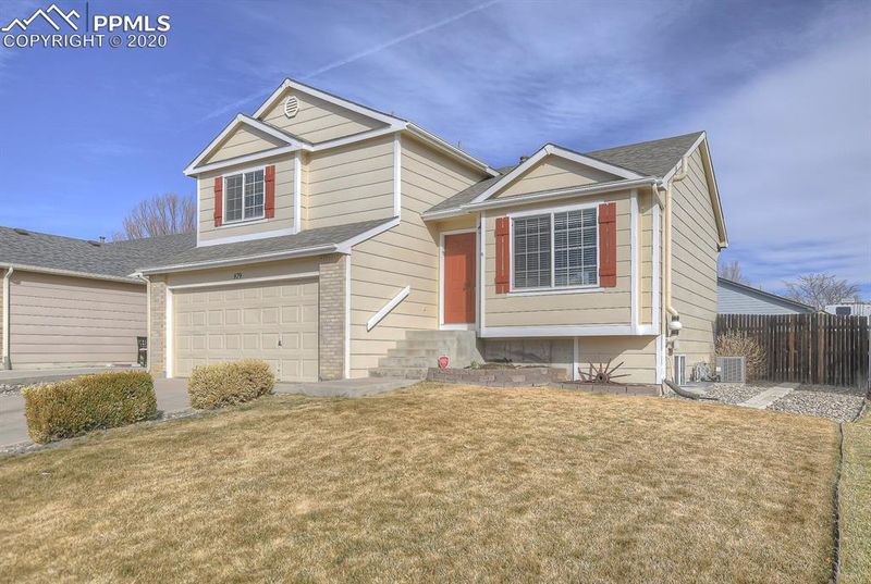 879 S Candlestar Loop, Fountain, CO 80817