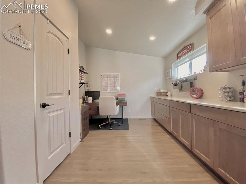 8794 Vanderwood Rd, Colorado Springs, CO 80908