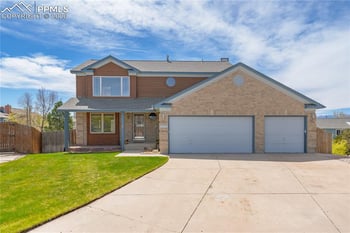 8805 Grovenor Ct, Colorado Springs, CO 80920