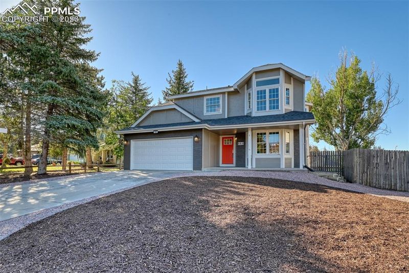 8818 Alpine Valley Dr, Colorado Springs, CO 80920