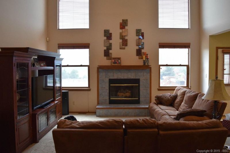 885 Caribou Cir, Monument, CO 80132