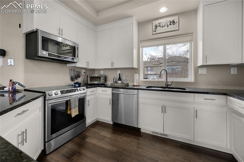 885 Columbine Ave, Colorado Springs, CO 80904
