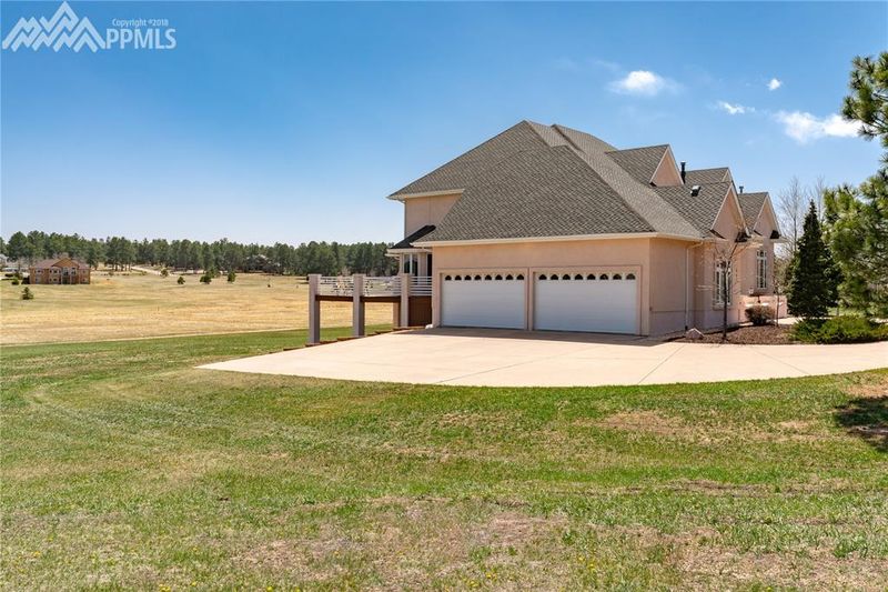 885 Lancers Ct, Monument, CO 80132