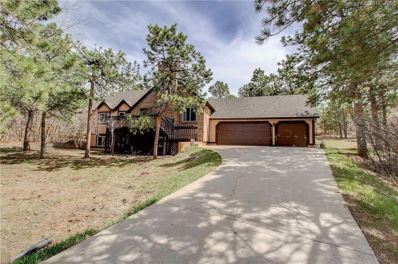 885 Woodmoor Dr, Monument, CO 80132