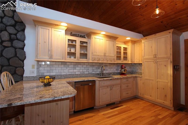 8855 Walker Rd, Colorado Springs, CO 80908