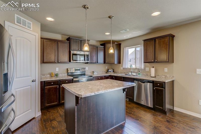 8875 Vanderwood Rd, Colorado Springs, CO 80908