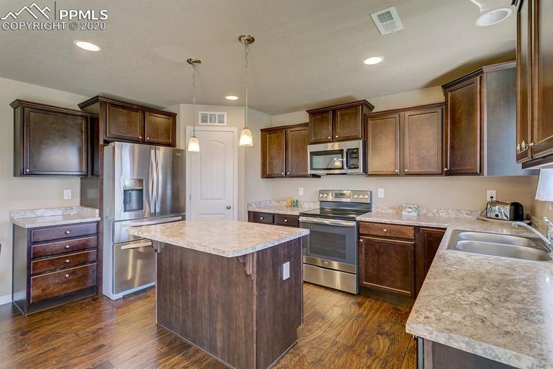 8875 Vanderwood Rd, Colorado Springs, CO 80908