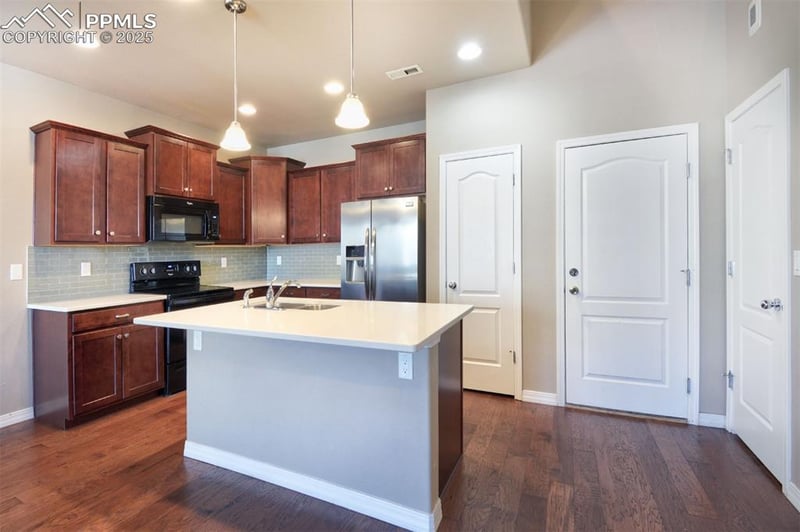 8889 Meadow Rose Vw, Colorado Springs, CO 80924