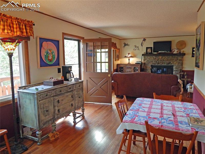 889 Ridge Rd, Divide, CO 80814