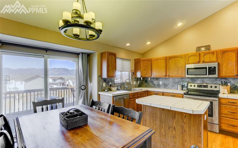 8894 Monterey Way, Fountain, CO 80817