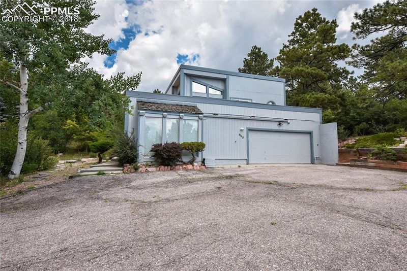 890 South Park Dr, Monument, CO 80132