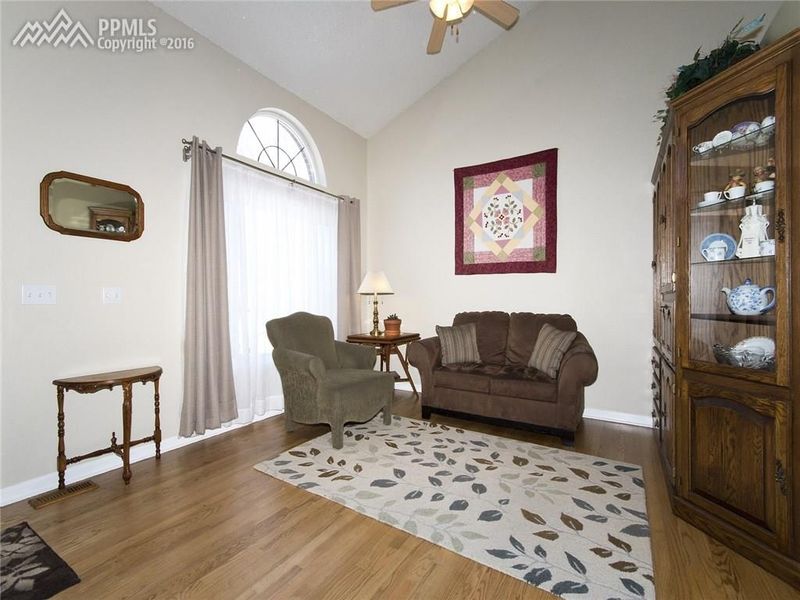 8917 Bellcove Cir, Colorado Springs, CO 80920