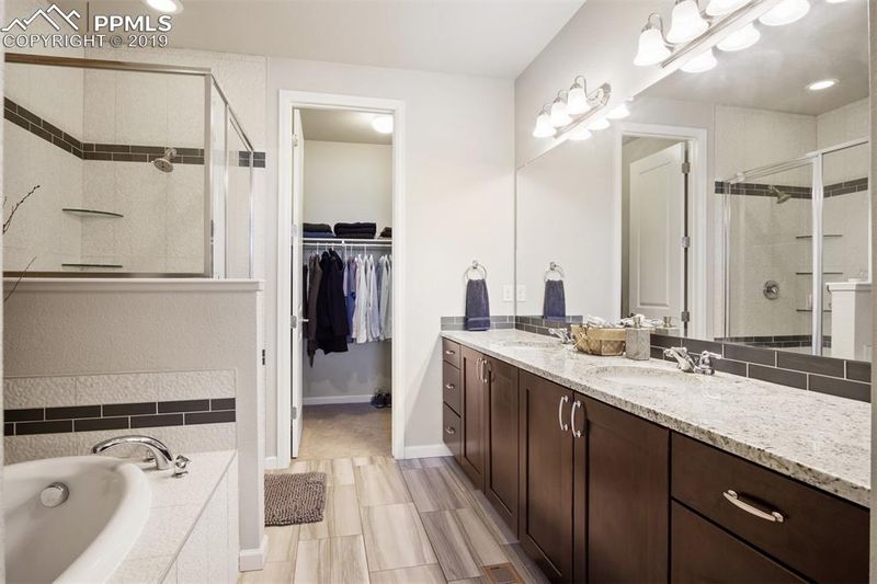 8928 E Caley Way, Centennial, CO 80111