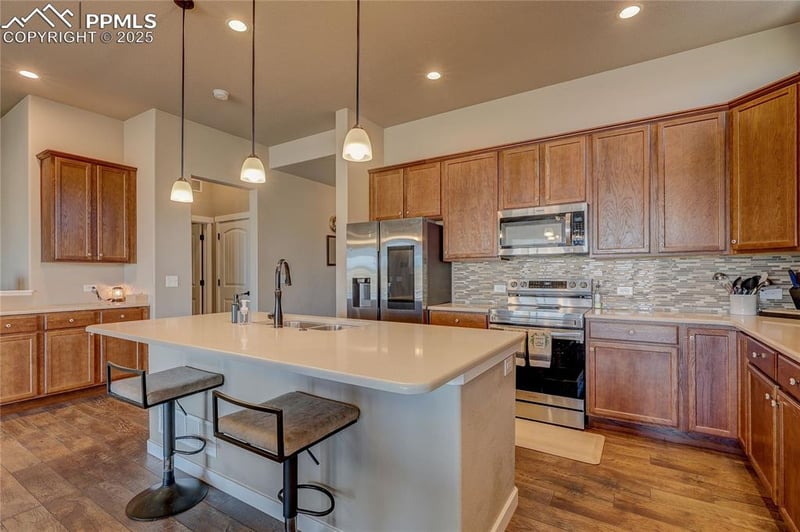 8934 Pacific Crest Dr, Colorado Springs, CO 80927