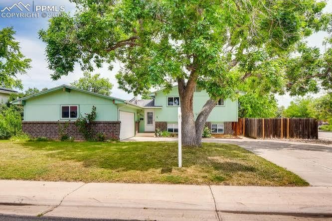 894 S Bermont Dr, Lafayette, CO 80026