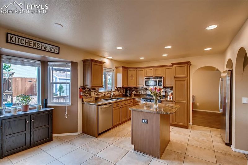 894 Daffodil St, Fountain, CO 80817