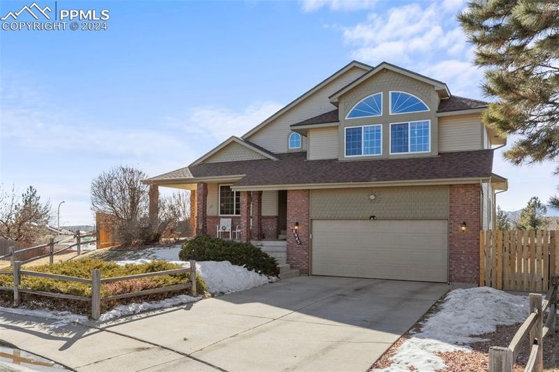 8945 Aragon Dr, Colorado Springs, CO 80920