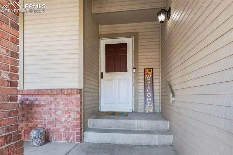 8945 Aragon Dr, Colorado Springs, CO 80920