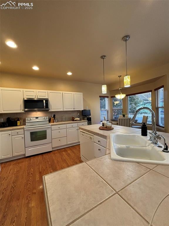 8950 Rochester Dr, Colorado Springs, CO 80920