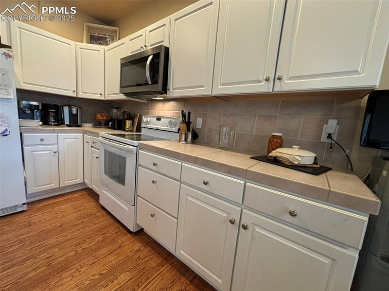 8950 Rochester Dr, Colorado Springs, CO 80920