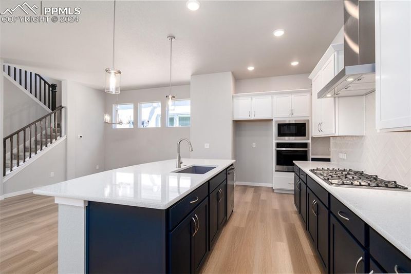 8956 Wolf Valley Dr, Colorado Springs, CO 80924