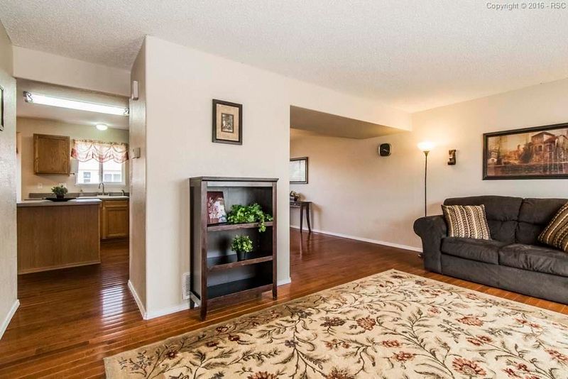 897 Bromefield Dr, Fountain, CO 80817