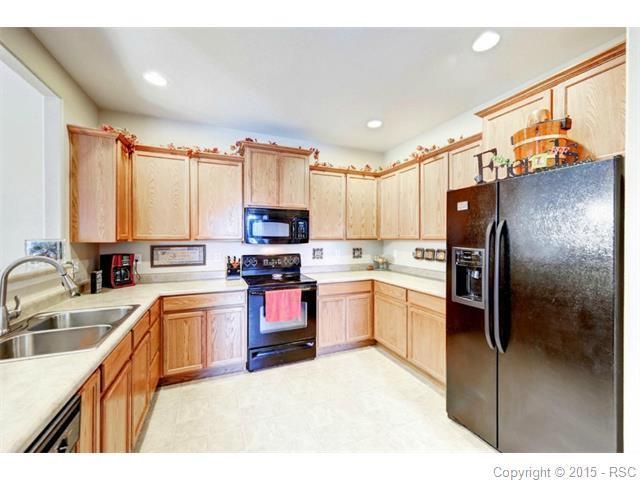 898 Timber Lakes Grv, Monument, CO 80132