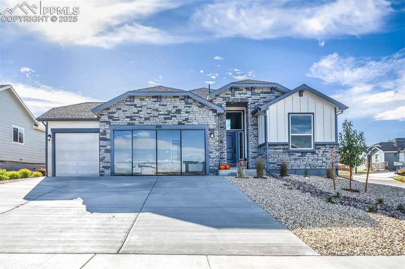 899 Old Grotto Dr, Monument, CO 80132