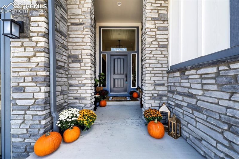 899 Old Grotto Dr, Monument, CO 80132