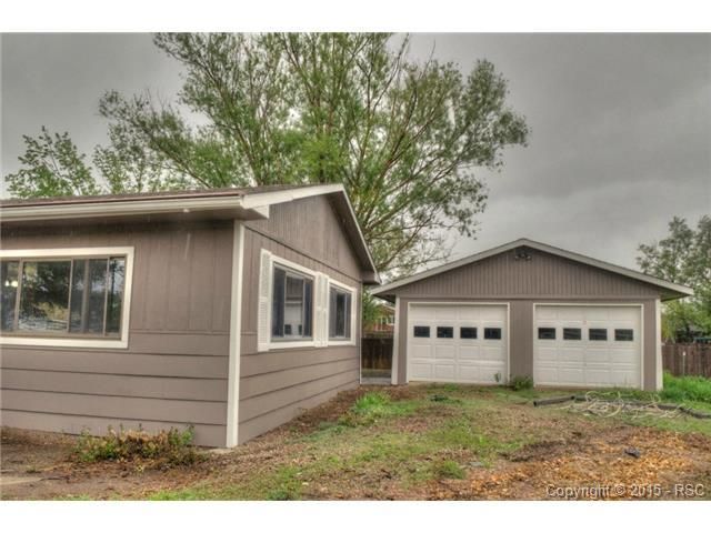 9 Circle C Rd, Fountain, CO 80817