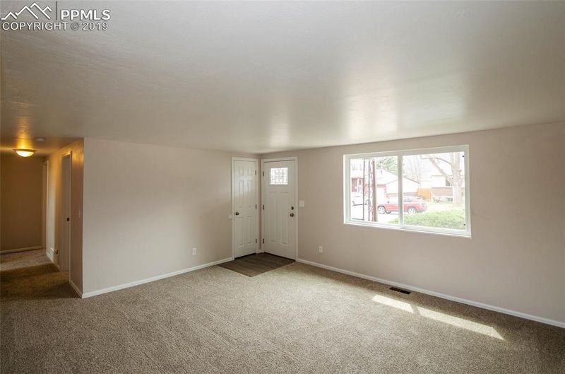 9 W Clover Cir, Colorado Springs, CO 80906