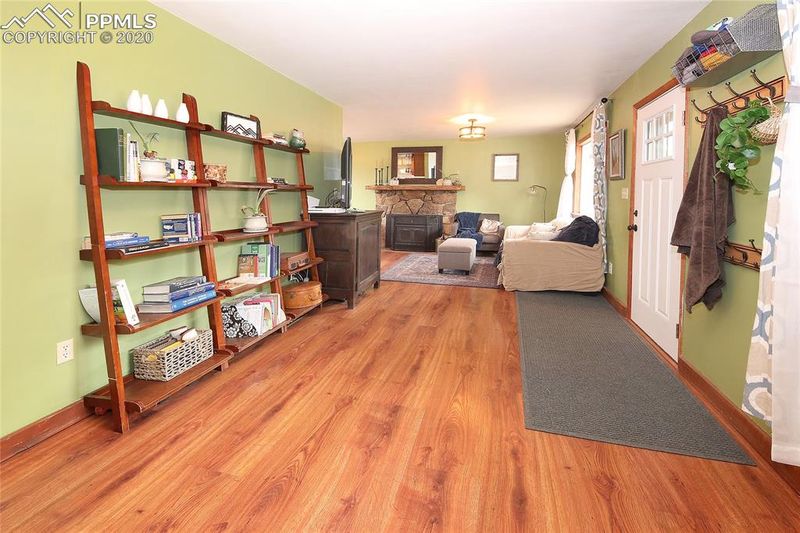 9 Friar Tuck Dr, Divide, CO 80814
