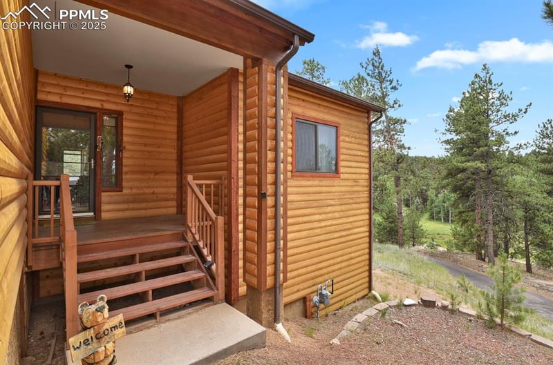9 Kingston Cir, Florissant, CO 80816