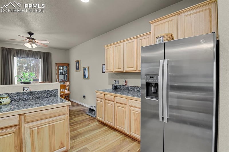 9 Kingston Cir, Florissant, CO 80816
