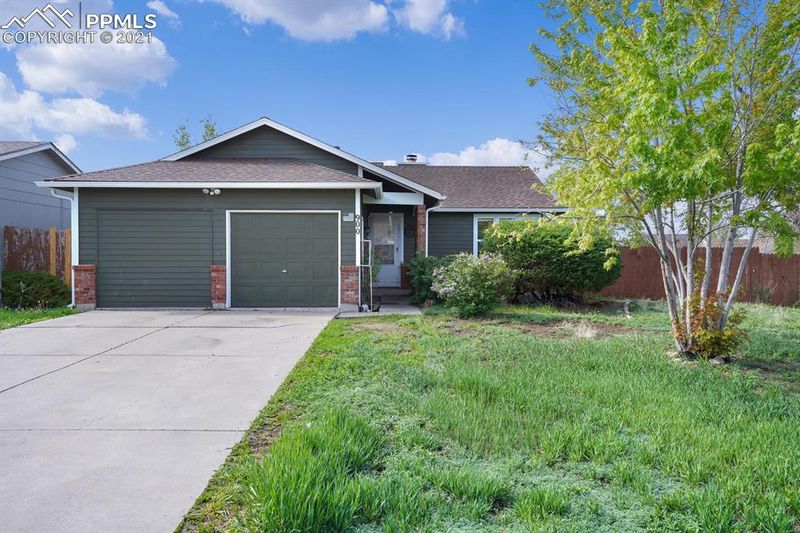 900 N Candlestar Loop, Fountain, CO 80817