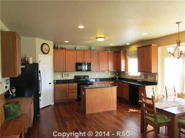 901 Spectrum Loop, Colorado Springs, CO 80921