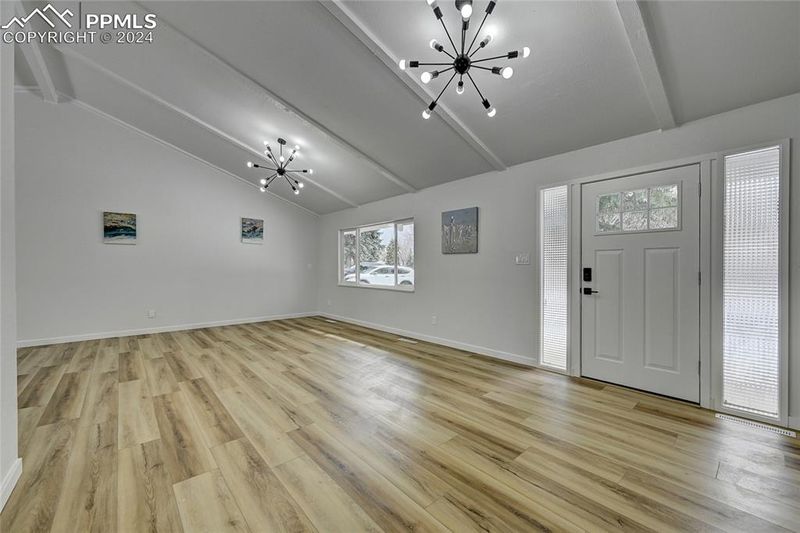 902 Delft Dr, Colorado Springs, CO 80907