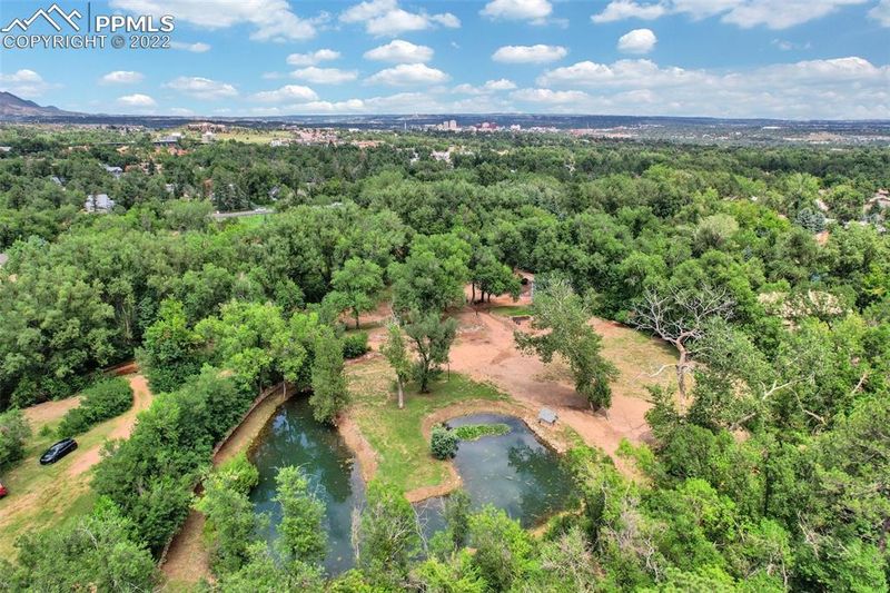 903 W Cheyenne Rd, Colorado Springs, CO 80906