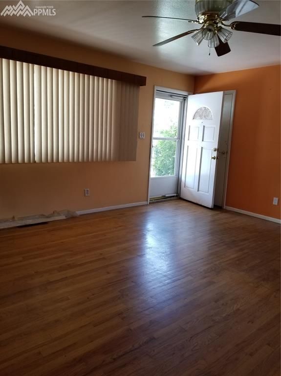 903 Stewart Pl, Colorado Springs, CO 80910