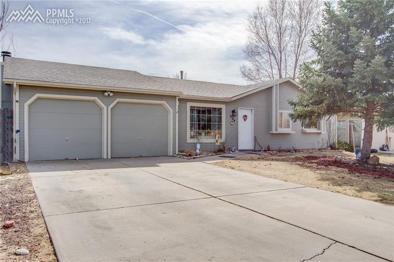 904 N Candlestar Loop, Fountain, CO 80817