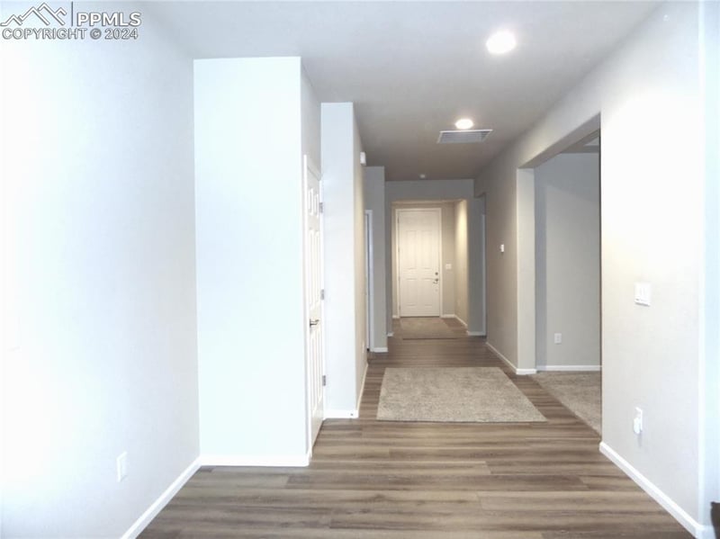 9048 Manse Grv, Colorado Springs, CO 80927