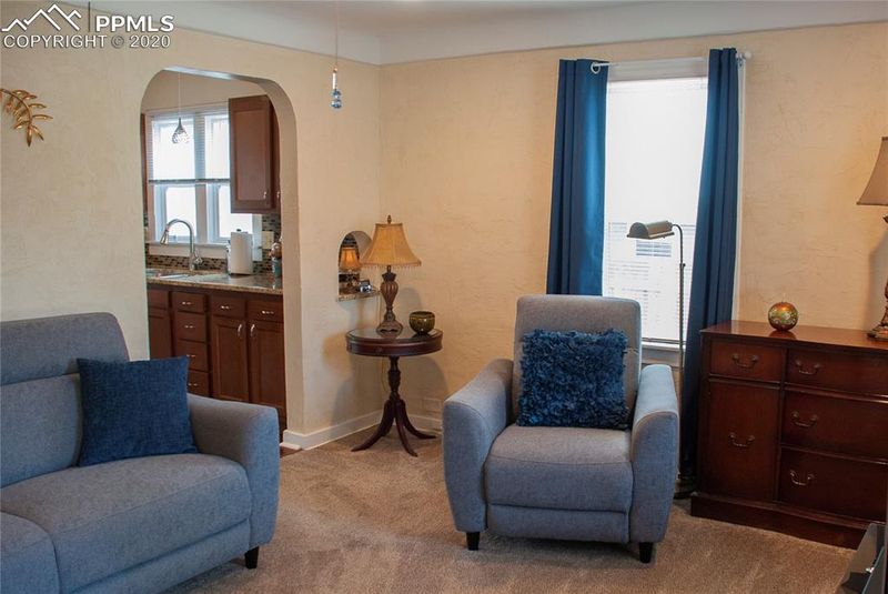 905 Alexander Rd, Colorado Springs, CO 80909