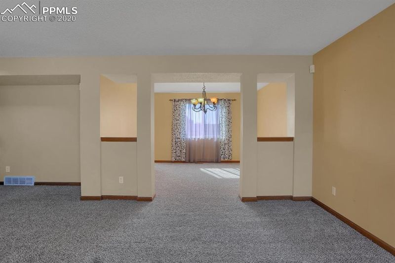 905 Binger Dr, Colorado Springs, CO 80911