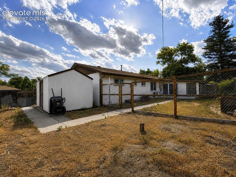 905 Hallam Ave, Colorado Springs, CO 80911