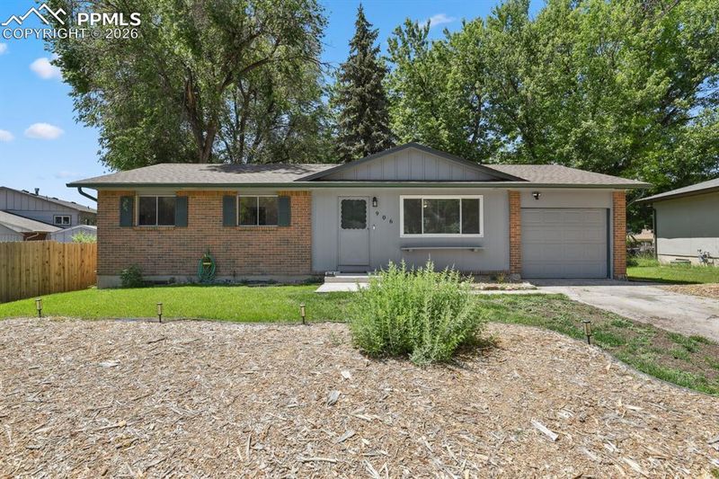 906 Bowser Dr, Colorado Springs, CO 80909