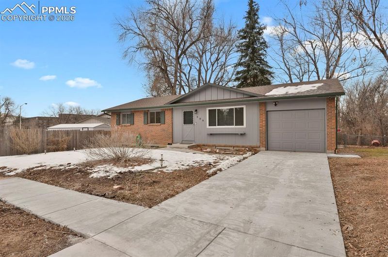 906 Bowser Dr, Colorado Springs, CO 80909