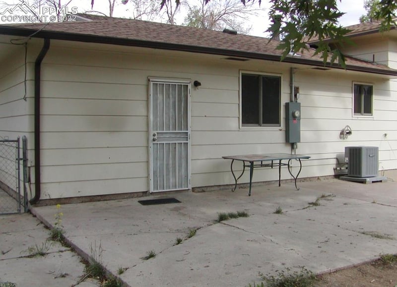 906 Chelton Rd, Colorado Springs, CO 80909